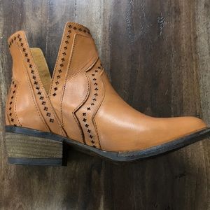 Very Volatile brown booties